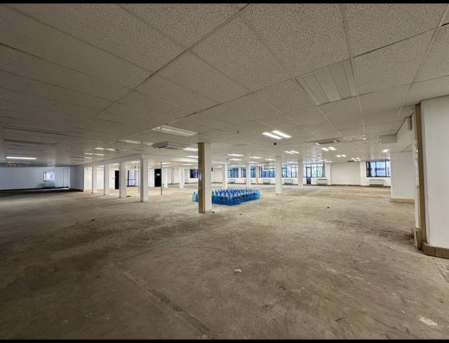 1,731M² OFFICE TO LET IN SANDTON CENTRAL